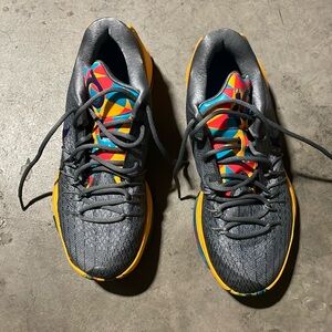 Men’s Nike KD8 Sneakers. EUC. Worn three times. No damage or wear.